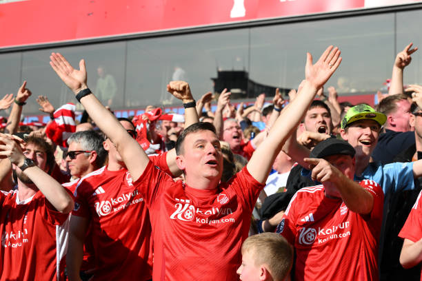 的队友情谊 的队友情谊